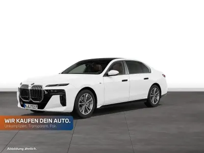 Gebraucht BMW 740 Comfort Edition 299 PS (219 kW) 2025 Alpinweiss Limousine