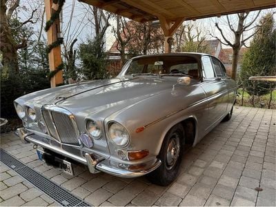 Grau Gebraucht 1970 Jaguar E-Type Limousine | 22.500 €