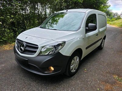 Mercedes Citan 109