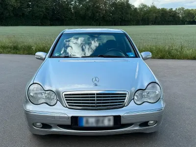 Gebraucht Mercedes C220 Elegance 143 PS (105 kW) 2001 Grau Limousine