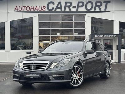 Grau Gebraucht 2011 Mercedes E63 AMG AMG Limousine | 40.990 €