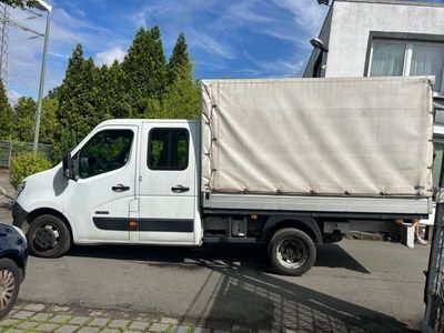 Nissan NV400