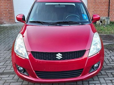 Gebraucht Suzuki Swift Comfort 94 PS (69 kW) 2010 Rot Kleinwagen