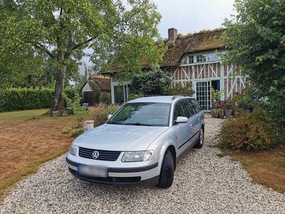 Używany VW Passat Basis 125 KM (91 kW) 1997 Beżowy Kombi