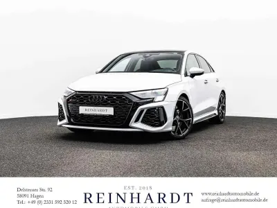 Gebraucht Audi RS3 Ambiente 400 PS (294 kW) 2023 Suzukagrau audi exclusive Limousine