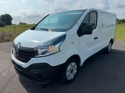 Second-hand Renault Trafic 120 CP (88 kW) 2019 Alb Monovolum