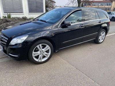 Gebraucht Mercedes R500 387 PS (284 kW) 2011 Schwarz Van / Kleinbus