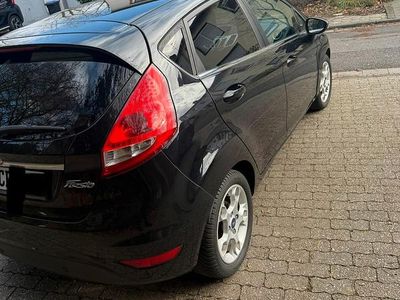 Gebraucht Ford Fiesta 75 PS (55 kW) 2011 Schwarz Kleinwagen