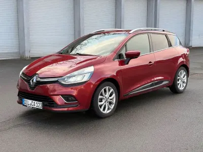 Gebraucht Renault Clio Intens 90 PS (66 kW) 2019 Rot Limousine