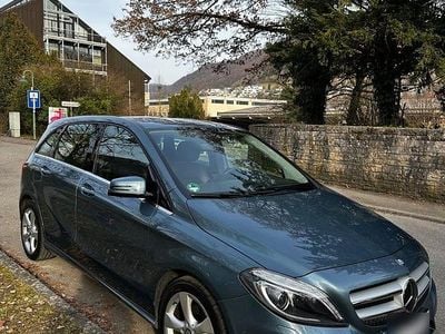 Usata Mercedes B200 Sport 156 CV (114 kW) 2013 Blu Monovolume
