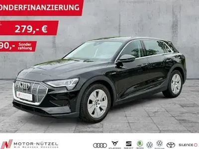 Gebraucht Audi e-tron Comfort 300 kW (408 PS) 2022 Schwarz SUV