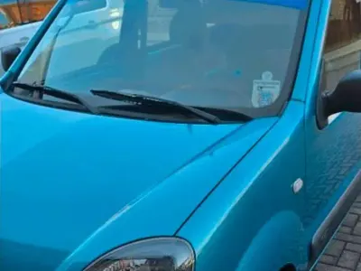 Gebraucht Renault Kangoo 75 PS (55 kW) 2005 Grün Van / Kleinbus