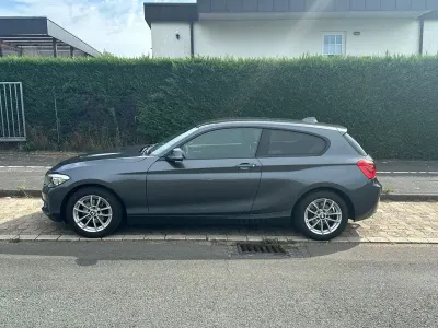 Gebraucht BMW 116 Advantage 109 PS (80 kW) 2018 Grau Kleinwagen