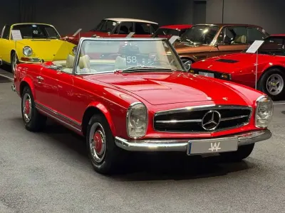 Gebraucht Mercedes W113 150 PS (110 kW) 1966 Rot Cabrio