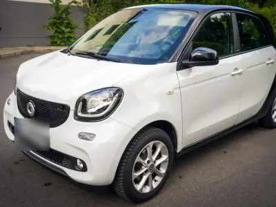 Używany Smart ForFour 71 KM (52 kW) 2016 Biały Hatchback