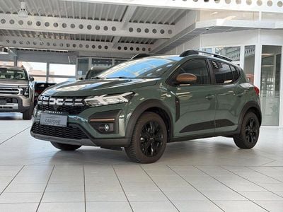 Usata Dacia Sandero Extreme 101 CV (74 kW) 2024 Verde Utilitaria