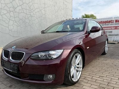 Gebraucht BMW 320 M Sport 177 PS (130 kW) 2010 Rot Coupé