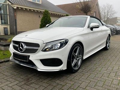 Weiß Gebraucht 2018 Mercedes C180 AMG line Cabrio | 21.400 €