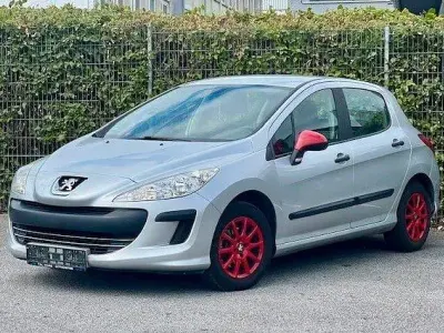 Gebraucht Peugeot 308 Filou 95 PS (69 kW) 2009 Silber Limousine