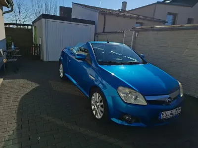 Gebraucht Opel Tigra Edition 90 PS (66 kW) 2009 Blau Cabrio