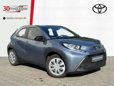 Gebraucht Toyota Aygo X Business Edition 72 PS (52 kW) 2024 Grau SUV