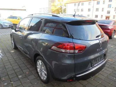 Gebraucht Renault Clio GrandTour LIMITED 90 PS (66 kW) 2017 Grau Kombi