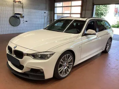 Gebraucht BMW 330 M Sport 258 PS (189 kW) 2016 Weiß Limousine