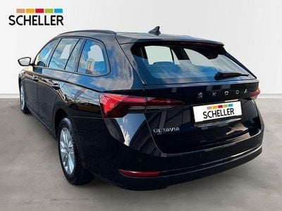 Usata Skoda Octavia Ambition 150 CV (110 kW) 2022 Nero Station wagon