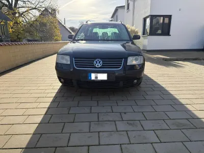 Używany VW Passat 131 KM (96 kW) 2003 Czarny Kombi