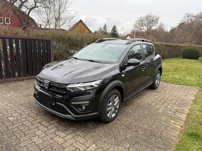 Gebraucht Dacia Sandero Comfort 91 PS (66 kW) 2023 Schwarz Limousine