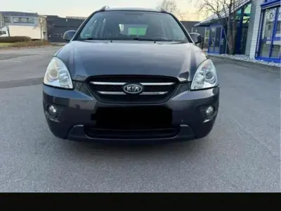 Gebraucht Kia Carens 145 PS (106 kW) 2008 Grau Van / Kleinbus