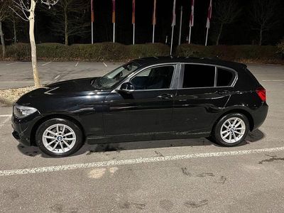 Gebraucht BMW 116 109 PS (80 kW) 2015 Schwarz Kleinwagen