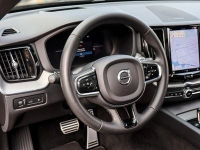 Schwarz Gebraucht 2021 Volvo XC60 R-Design SUV | 40.600 € (Fairer Preis)