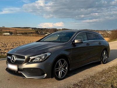 Gebraucht Mercedes CLA220 Shooting Brake AMG line 177 PS (130 kW) 2017 Grau Kombi