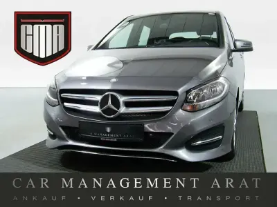 Gebraucht Mercedes B200 Style 156 PS (114 kW) 2016 Grau Van / Kleinbus