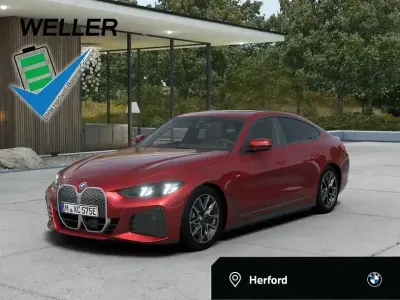 Gebraucht BMW i4 Comfort Edition 250 kW (340 PS) 2025 Dragon fire rot (rot) Limousine