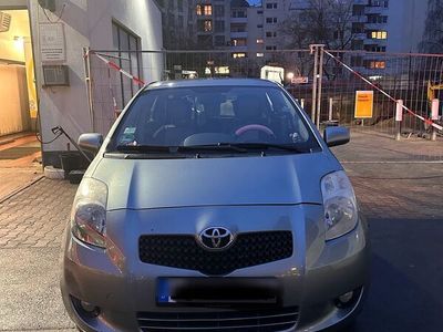 gebraucht Toyota Yaris 1.2 Automatik