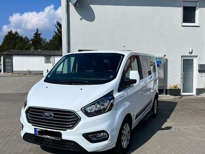 Gebraucht Ford Tourneo 131 PS (96 kW) 2020 Weiß Van / Kleinbus