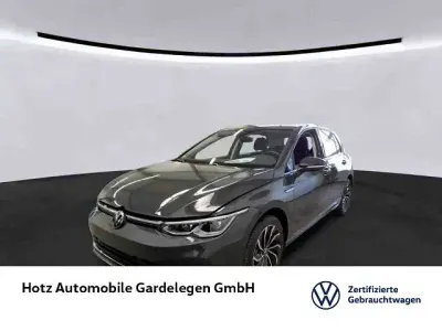 Gebraucht VW Golf VIII Style 190 PS (139 kW) 2024 Uranograu Limousine