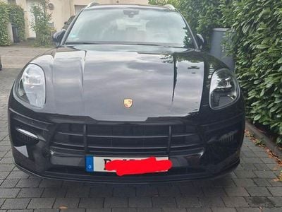 Porsche Macan S