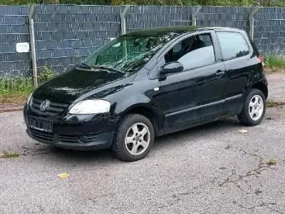 Używany VW Fox 54 KM (39 kW) 2005 Czarny Hatchback