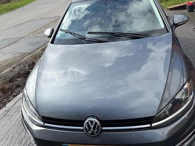 Gebraucht VW Golf VII Edition 85 PS (62 kW) 2017 Grau Kleinwagen