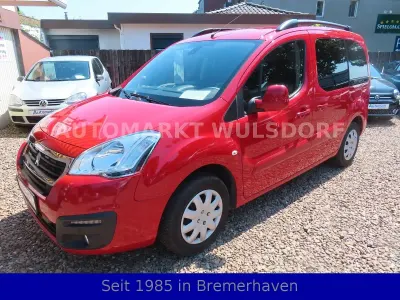 Gebraucht Peugeot TePee Allure 110 PS (80 kW) 2016 Rot Kombi