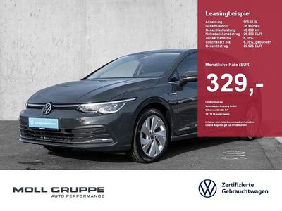 Gebraucht VW Golf VIII Style 150 PS (110 kW) 2022 Silber (metallic) Limousine