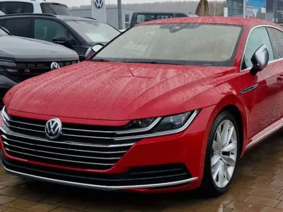 Gebraucht VW Arteon 239 PS (175 kW) 2018 Rot Kleinwagen