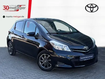 Brugt Toyota Yaris Life 99 HK (72 kW) 2012 Sort Hatchback