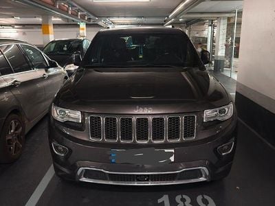 Second-hand Jeep Grand Cherokee Overland 250 CP (183 kW) 2015 Negru SUV