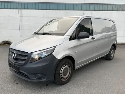 Gebraucht Mercedes Vito 88 PS (64 kW) 2018 Silber Van