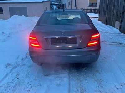 Gebraucht Mercedes 200 184 PS (135 kW) 2011 Silber Limousine