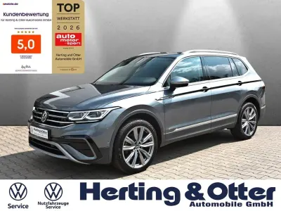 Gebraucht VW Tiguan Allspace Elegance 245 PS (180 kW) 2023 Grau SUV
